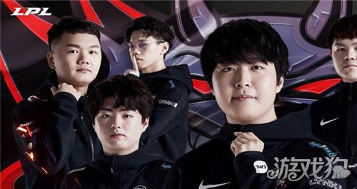 并多次吸引 并多次吸引