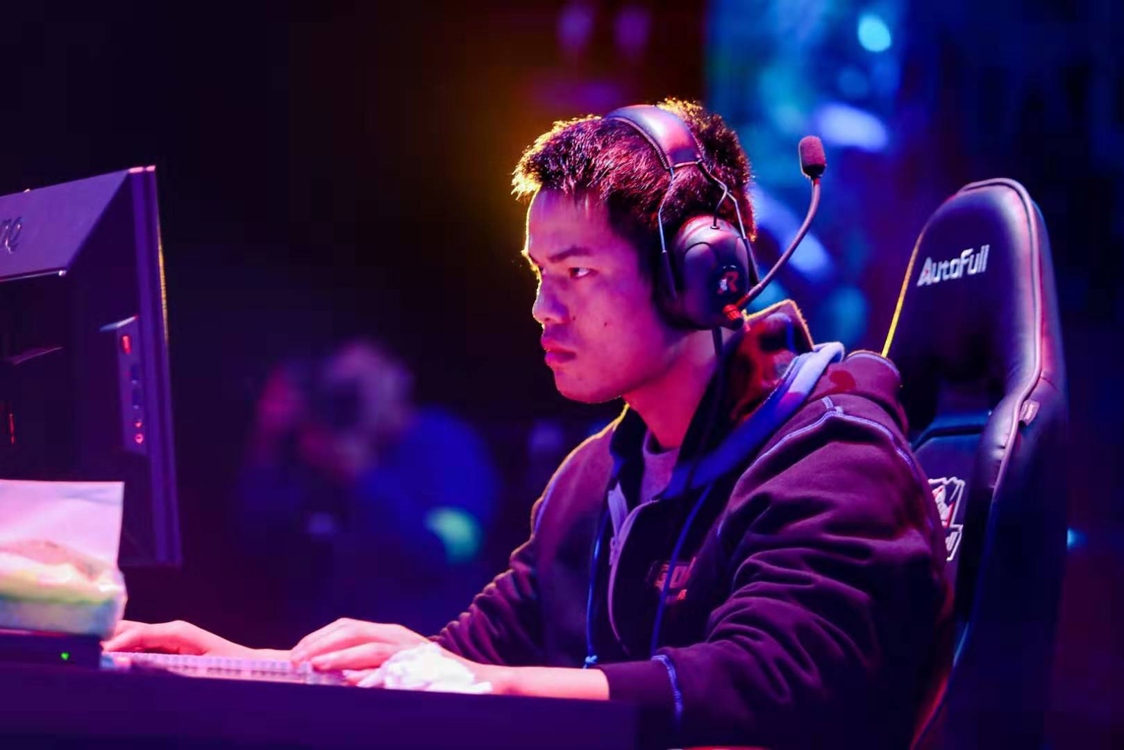 助球队成功 助球队成功