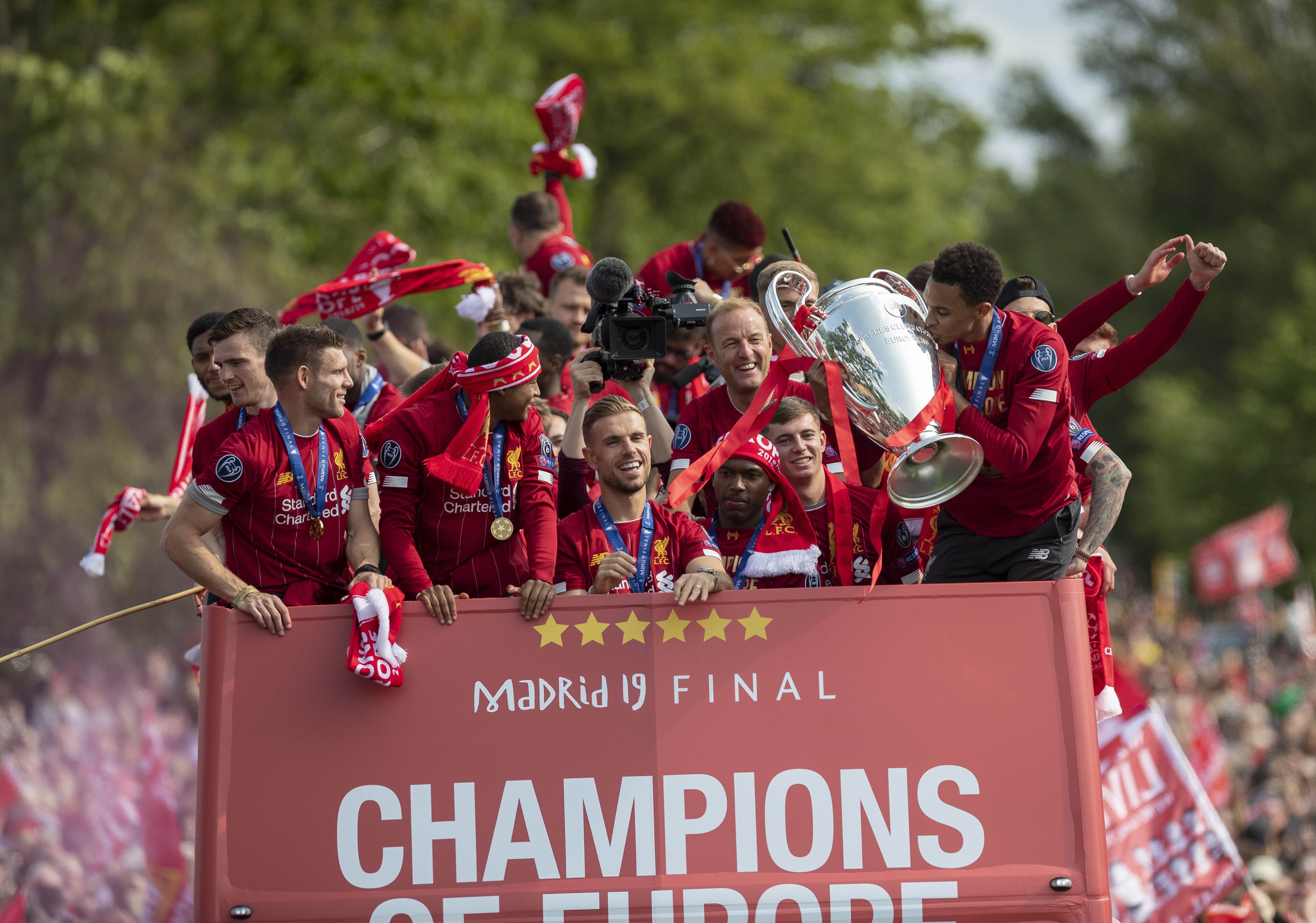 推动女足联 推动女足联