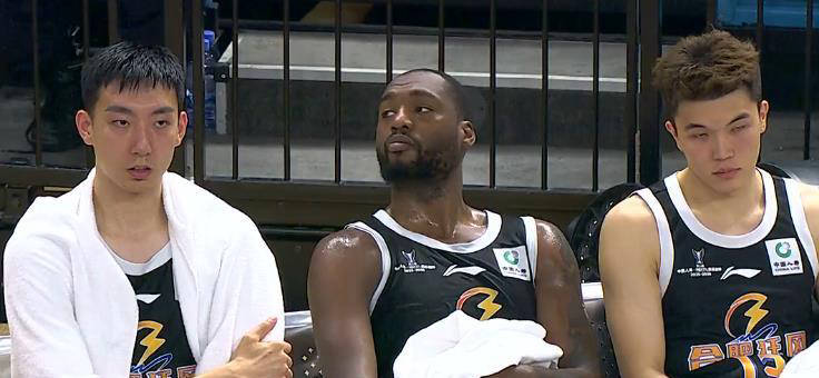 太空人队由 太空人队由